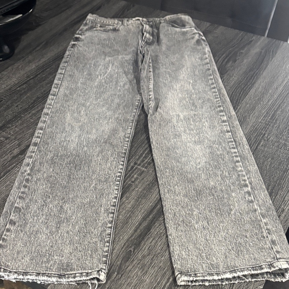 Kensie Gray Relaxed Jeans